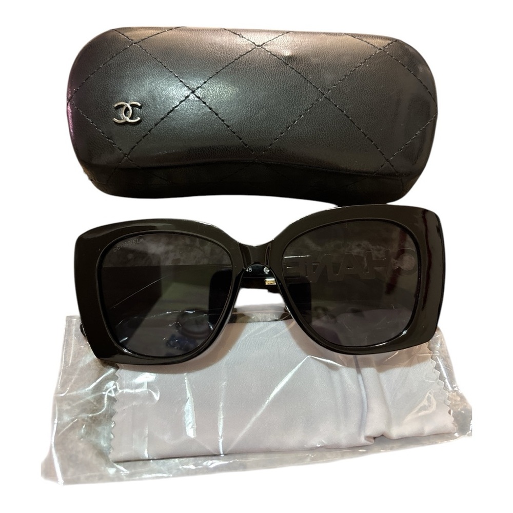 CHANEL Black Oversized Square Sunglasses
